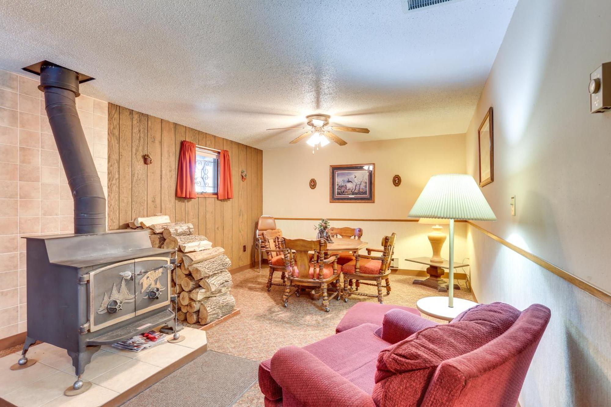Cozy Black Hills Nature Retreat With Private Deck! Rapid City Dış mekan fotoğraf